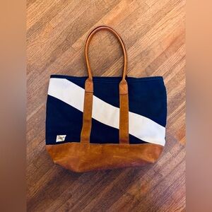 tracksmith canvas & leather tote. very rare.
